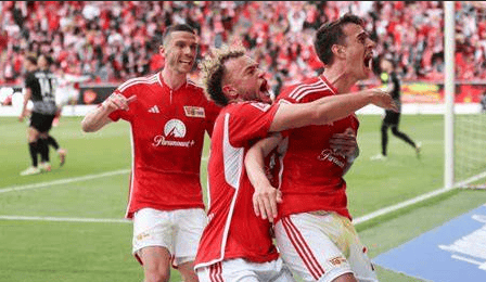 亚博体育-关于法兰克福清晨回应争议今夜上海海港主帅复盘，今晨费耶诺德止住颓势——德甲节点到来直接炸裂的信息